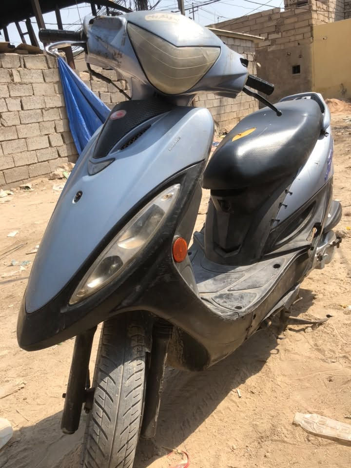 من رخصة الادمن دراجه كامكو G4للبيع جاهزه من كلشي  السعر 550 بيه مجال قليل كوفه شارع المعمل قرب مدرسة الازدهار للاستفسار اتصال ***********
