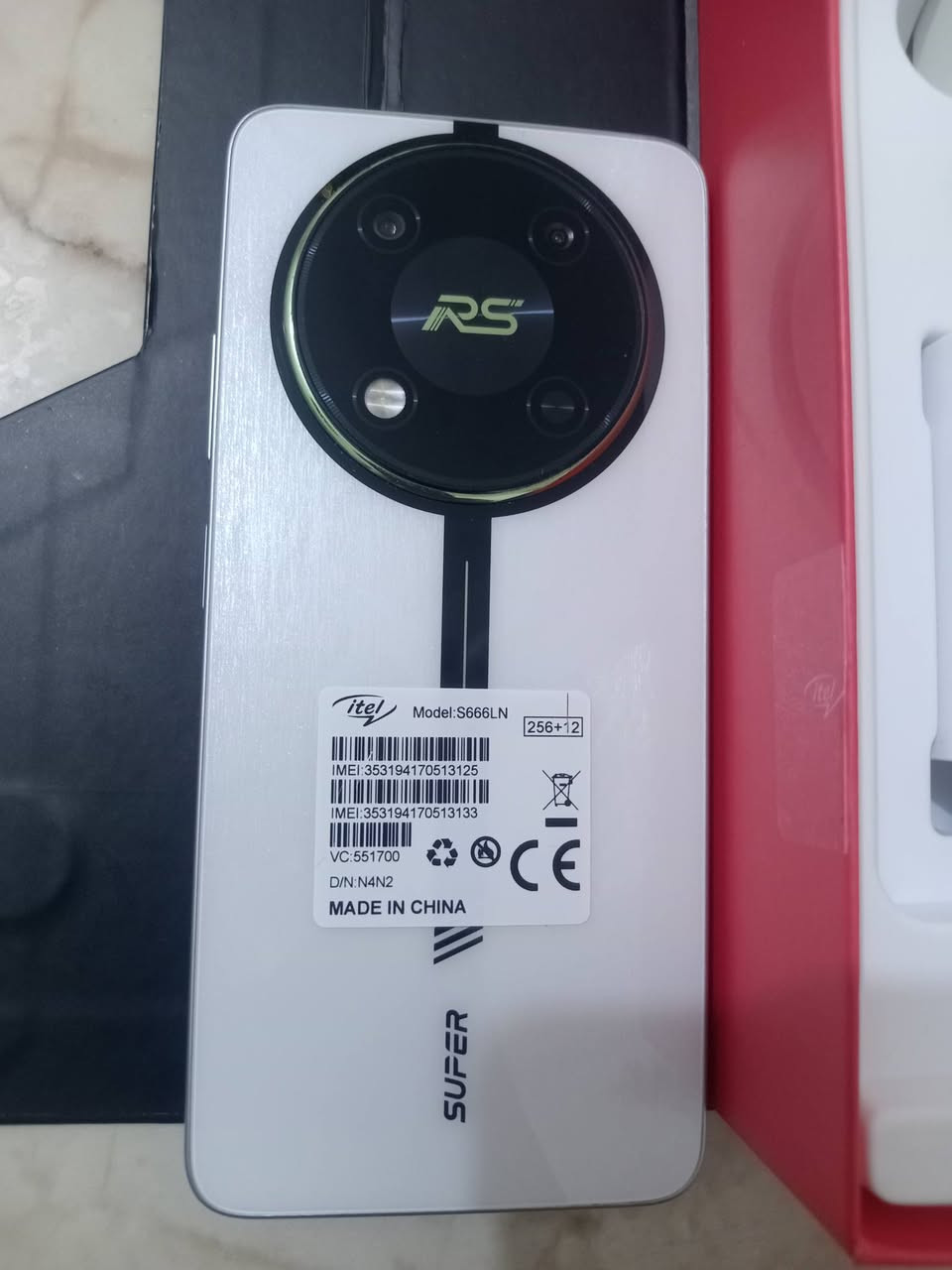 متاح هاتف بلباكيت مستعمل كم يوم سعر 250قفل نضافته فول كلشي ملحقاته وياه شركه ذاكرته 256+12 مكاني الرمادي 7كيلو ماعندي توصيل ***********
