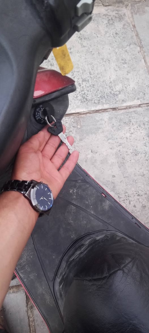 يالله سلام عليكم اخوانه فراشه 140 فحل سلف هندر كهربائيات بريكات امامي خلفي كله شغال دراجه حلوه اخت الجديده للبيع او لمراوس بمنغولي حسب القناعه تواجد على فيس قليل للتواص *********** ديوانيه مركز
