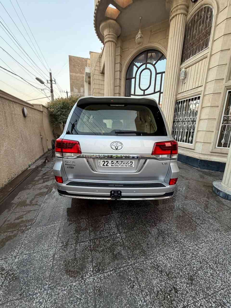 السلام عليكم للبيع فقط
تويوتا لاند كروز 2021 
مواصفات 
بصمه 
سلايد 
كشن كهرباء 
صندوق كهرباء
ماشيه 65 الف كم 
السياره جديده جدا صيانه بشركه ساس
مكفوله بدون اي صبغ اوتعديل او تبديل 
للاتصال 
***********
