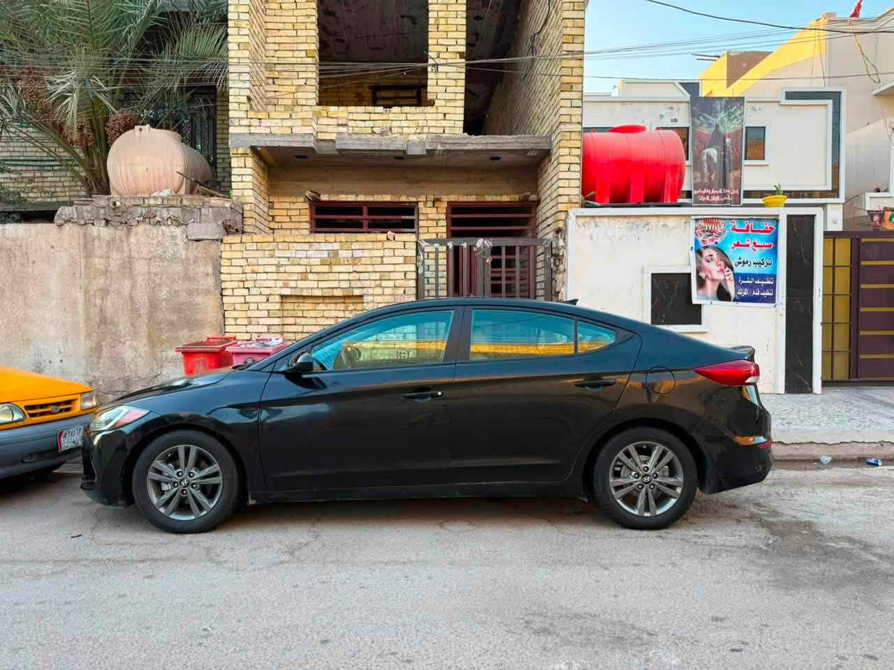 السلام عليكم سعر ٨٦وبيها مجال بسيط
***********

النترا 2017 امريكي

مكينة 2000 دوش 

الحادث مرفقة بالمنشور 

كير 6 نمر المرغوب ، 3 وضعيات قيادة 

تحكم ستيرن 

مثبت سرعة 

دواخل لونين 

شاشة تدعم كار بلي 

رقم  اربيل تحويل او وكاله بسمي 

الي يعجبك 

صور الحادث و السونار مرفقة بالمنشور بيها خمس قطع صبغ
