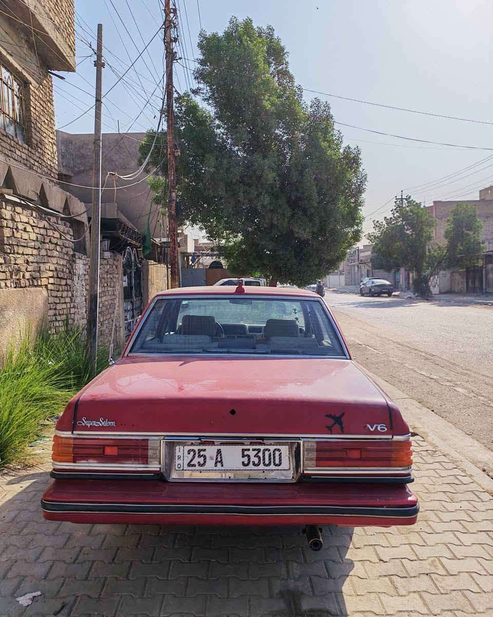 سوبر كراون
1982
 السيارة مصبوغة حزام فقط مكفول من الضربة والمعجون
منظومة تبريد جديدة (بضمان ستة أشهر) 
محرك وكير vvti (ونجي) 
كهربائيات السيارة كلها شغالة 
رقم السيارة مميز كركوك  
مشروع وطني تحويل مباشر 
عنوان بغداد الحسينية 
للاستفسار 
***********
