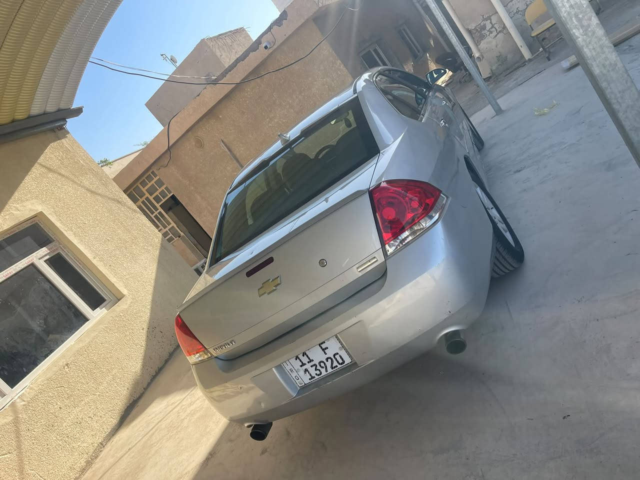موديل 12 گير تعليك
كلين مكفوله من الضربه والصبغ حتى الدعاميات
محرك 3600 رقم بغداد 
تخم تاير جديد 
داخل اسود جلد 
مكاني بعقوبه التحرير 
***********
