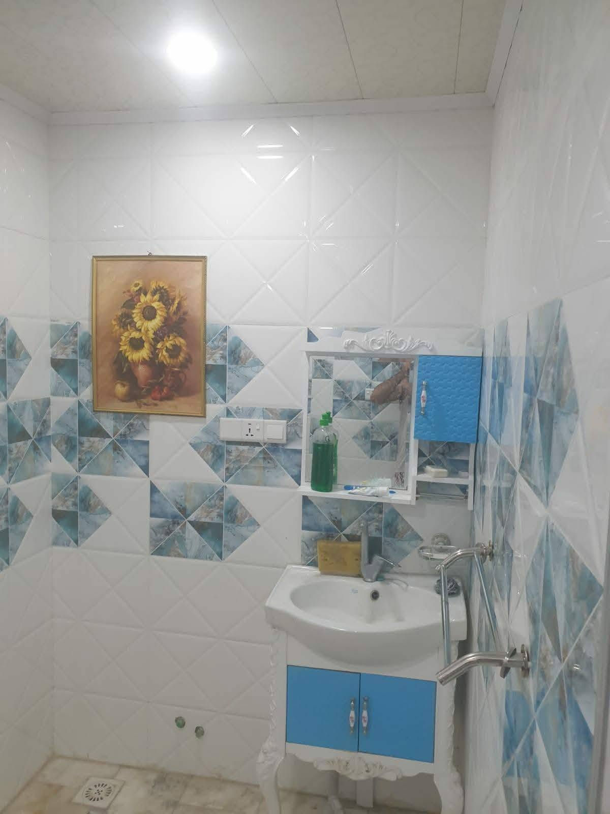 دار للبيع طابو ملك صرف الموقع حي الجامعه المساحة 150 متر 4 غرف نوم هول صاله مطبخ ومجمع صحيات عدد 3 موقع جيد جداً
للاستفسار مكتب الإشراف للعقار والبناء والهندسة 
*********** واتساب 
***********
***********
دار للبيع طابو ملك صرف الموقع حي الجامعه المساحة 150 متر 4 غرف نوم هول صاله مطبخ ومجمع صحيات عدد 3 موقع جيد جداً
