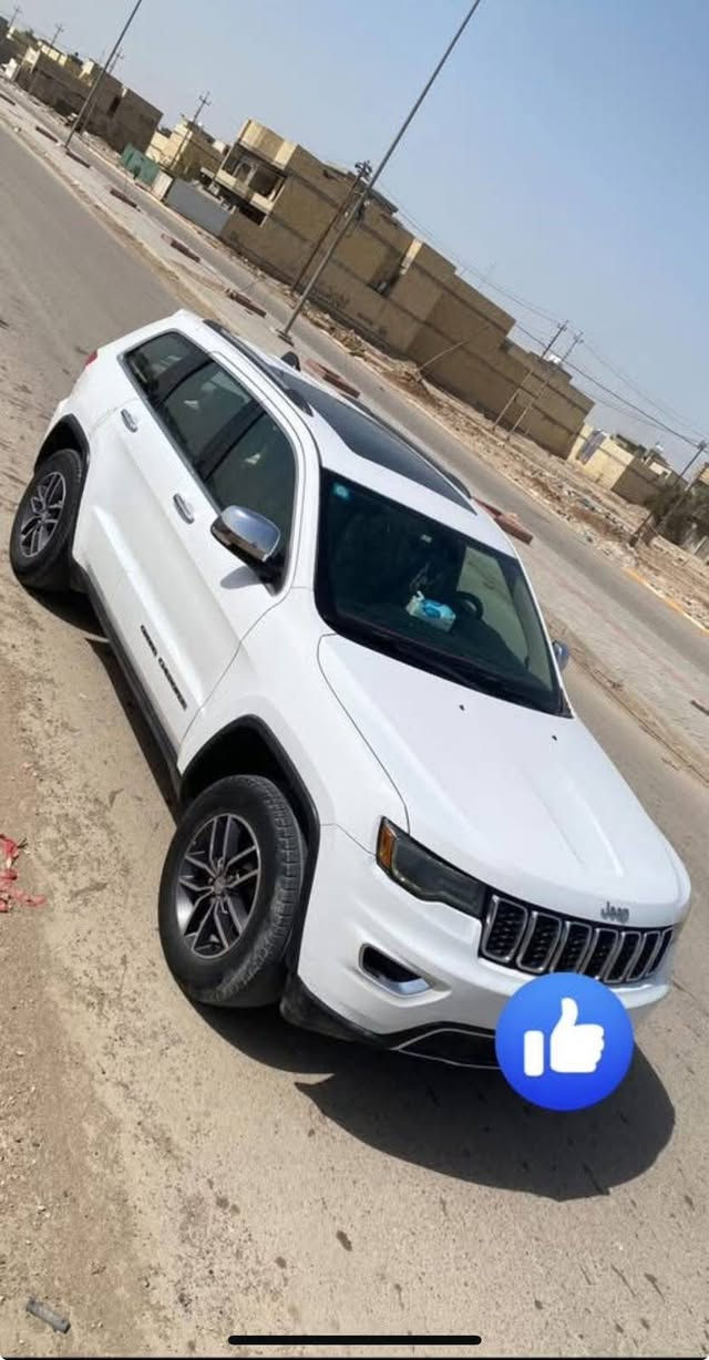 اعادة نشر بسبب وعود كاذبة
🚙 جيب جراند رقم بغداد شيروكي 2017 – Limited

فل مواصفات (ما عدا الجكات والفورويل)

سيارة صارلهة عندي 7سنوات

✅ وارد أمريكي كلين

✅ داخل العراق صبغ بابين وربع جاملغ خلفي فقط

مبدلة جنطة اصلية 

المواصفات:

🔹 محرك 3.6 V6 (6 سلندر)

🔹 قير أوتوماتيك 8 سرعات

🔹 فتحة بانوراما

🔹 تشغيل بصمة

🔹 جلد كامل مع تبريد وتدفئة للمقاعد

🔹 دخول وتشغيل ذكي بدون مفتاح

🔹 شاشة مع تشغيل عن بُعد

🔹 كاميرا خلفية + حساسات + رادارات

🔹 توقف ذاتي أثناء الرجوع

🔹 دركسون متعدد التحكم مع شفتات

🔹 تكييف قوي

🚗 سيارة نظيفة ومواصفاتها مميزة، وجاهزة للفحص بأي مكان.

📞 للاستفسار:

***********

السعر 178
