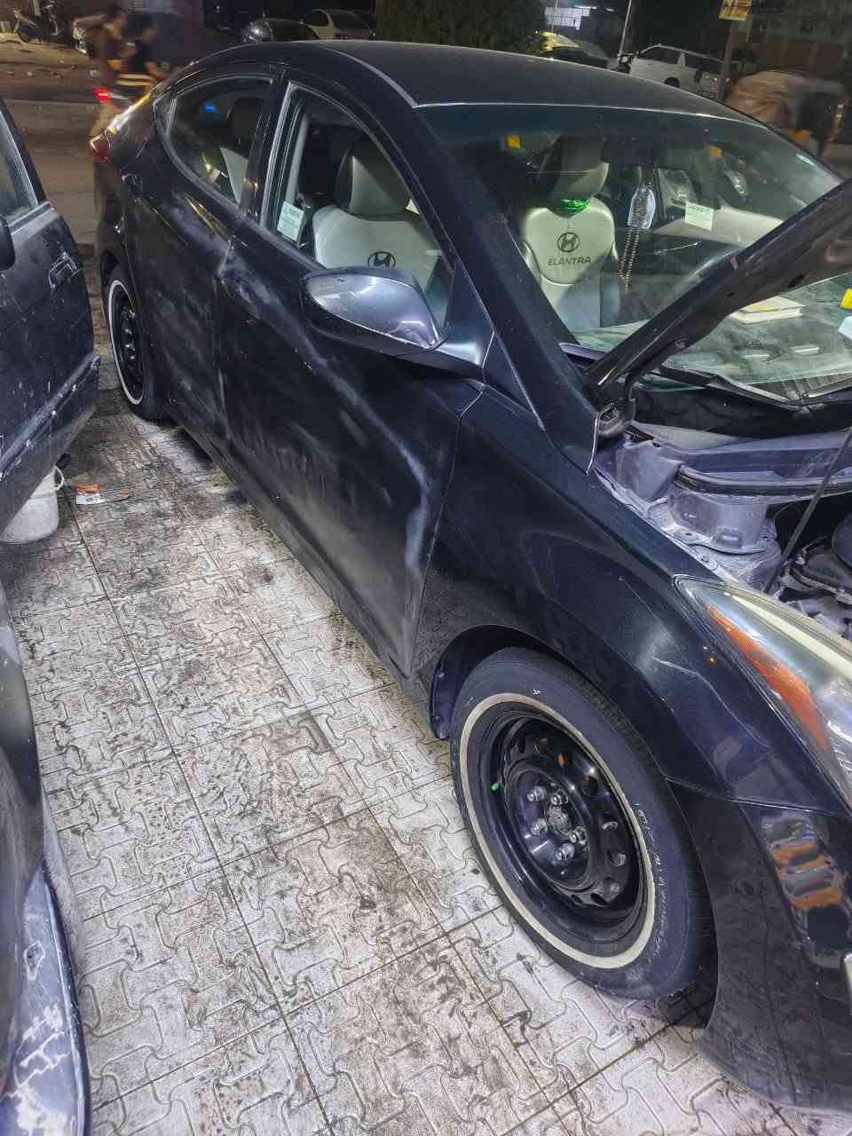 السلام عليكم 
النترا موديل15 
سيارة جاهزة من  ناحية كلشي 
صدر جديد السيارة بأسمي ومحرك 1800دوش
مصبوغة حزام للجماليه وصار عندي حادث بابتين واريد أبيعها على ضربتها رقم شمالي بأسمي سنوية جديدة
هزة جديدة
العنوان: بغداد الحرية 
الهاتف: ‏‪***********‬‏
السعر:88 وبيها مجال
