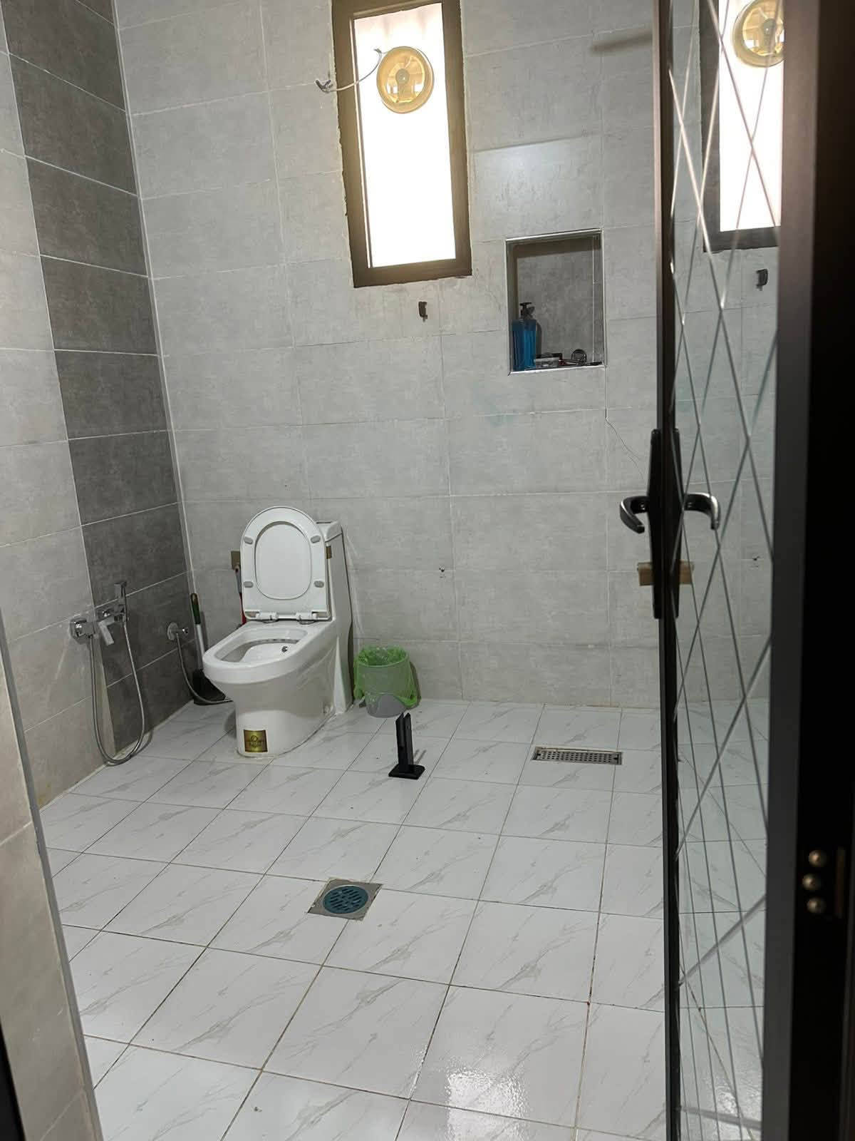 مزرعة للإيجار اليومي 🏡🌳
📍 الموقع: بغداد –الوسفية 

✔️ أجواء هادئة ومناسبة للعوائل

✔️ مساحة واسعة وخدمات متوفرة
 

✔️ مثالية للراحة والونسة

📌 للحجز والاستفسار يرجى الاتصال أو المراسلة على واتساب: 

عبود الشيخ
 📞 ***********

 موثق في تطبيق اجرلي لسياحة المزارع في العراق 🇮🇶
