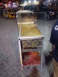 ميز فلافل • طباخ فلافل • نضيف