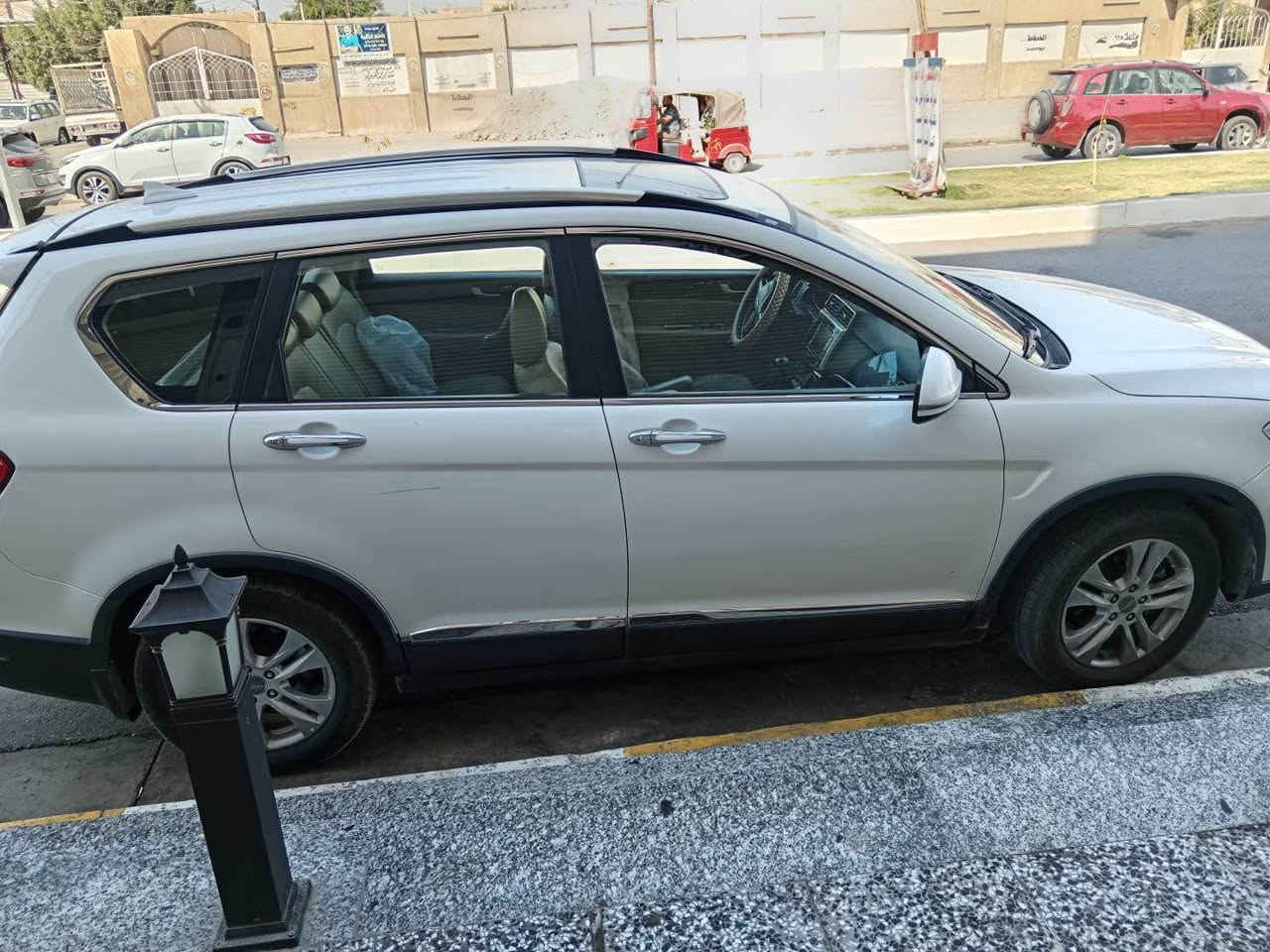 السلام عليكم هافال H6 موديل ٢٠١٦ ٥ راكب للبيع بدون مراوس كير ومحرك بلادي مالها مستبيشي ٢٤٠٠ صدر امامي خلفي نظيف جدا تبريد ثلج وتدفئه شغاله فتحه سقف طكتين كامره خلفيه و بالصفحه حساسات اماميه وخلفي تحكم استيرن جهتين زراكات لايت امامي اضوية ترحيب كشنات جلد كهربائيه منظومة بانزين وبلكات ادامه كامله دسك امامي جديد السعر 100 ورقه وبيها مجال قليل َماشيه ٩٦٠٠٠ كم
للاستفسار الاتصال على *********** بغداد, العراق
