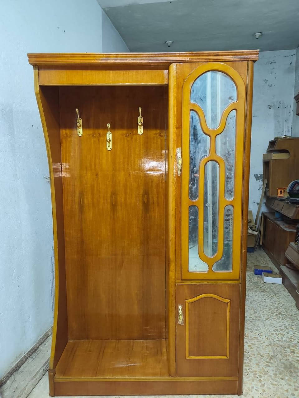 السلام عليكم
غرفة تزگام عراقي درجه اولئ
شغل العماره
مسگمينها ب 7 مليون
غرفه كامله
قويه 
جاهزه من كل النواحي
فقط ..نقص تاج جربايه
كنتور مقطع
رفوف +بوري تعلاگة
دنگ جاو
داخل وخارج صاج
6 ابوب...قاطين
......
زاويه ما تنشال مثل ما موضح بالصوره
كشن لوح 
غرفه اجمل واحله من الصور
الصور ضالمتها
للاستفسار
***********
موجود واتساب عمارة, ميسان
