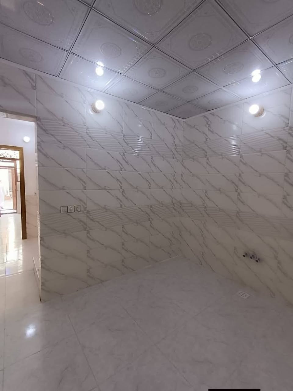كربلاء المقدسة
بيت للبيع مساحه ٥٠ متر طابقين السعر ٤١ مليون 
 مجمع سيد اسماعيل السكني
سند ٢٥قرار إقرار محكمه مداور باسم المشتري 

 للإستفسار الاتصال على الارقام التاليه 
*********** متواجد واتساب 
*********** متواجد واتساب
