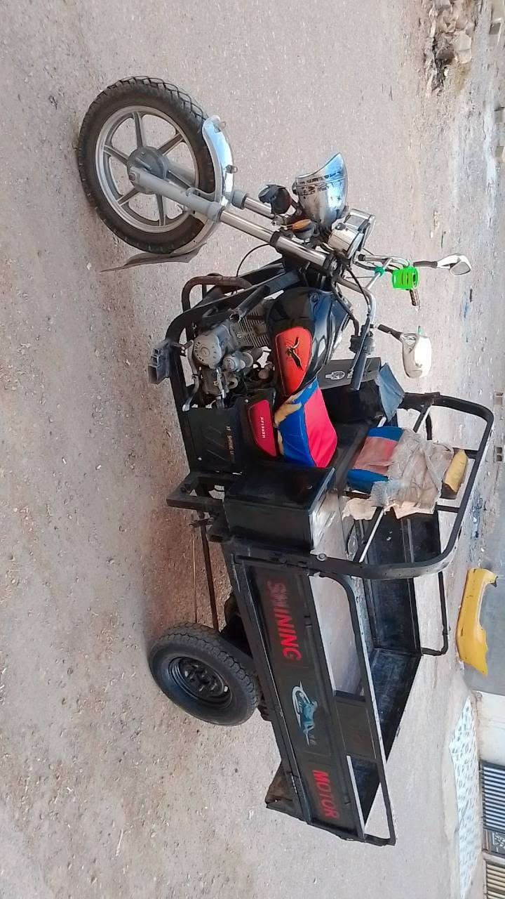 ستوته البيع موديل ١٤محرك ٢٢ كهربيت شقاله سلف هندر شرط ستوته كل عيب ما بيهه ركبه شاصي اكسن محرك ستوته ربع ما تصرف عليهه مكاني حي العسكري شركه طارق مكلف بل نشر سعره ٩٠٠ خابر ودلل ***********
