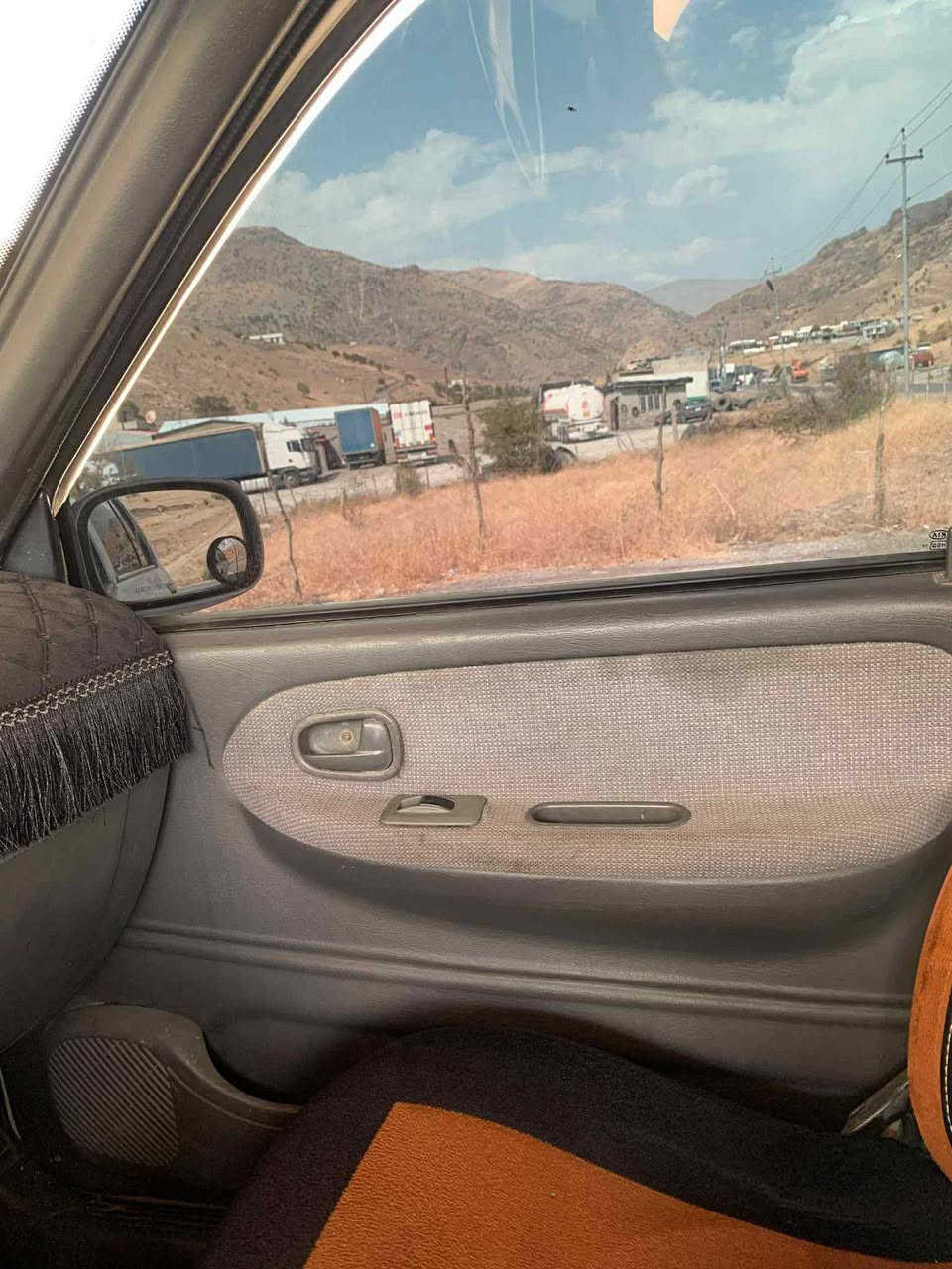 کیا سپۆرتاج مۆدێل 2000
گێڕ و مەکینە بە شەرت ی فیتەر 
کامل دەسکاری بەرزکراوە  
مەکینە 16 و بەخ ی مەرخوب 
چوار ویلی ستیل لەسەرە 

ساۆنسای سپۆرت کۆنتڕۆڵ
سەیارەکە کامل کاربای ئیش ئەکات  
ئاوێنە کارەبا 
تەبرید لەسەر سویچ  
سەیارەکە کتاب مزایەدەیە 
ناو دەری زۆر جوان  وەرە سێری لە ڕەسمەکان زۆر جوانتر. 
مەسرەفئ زۆری لێکراوە چون سەیارەی ماڵ خۆمە 
لە سلێمانیم   داوای35مەعامەلە دەکەم  *********** السليمانية, العراق
