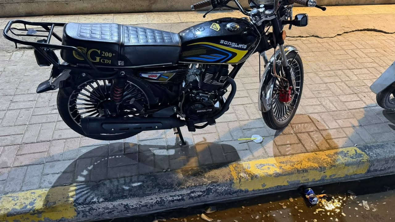 دراجه سيفان موديل 2026 محرك 200cc دراجه بحالة وكاله زيرو بعده ماشيه قليل اي نقصه مابيه بس بصمه رادله باتري فقط للبيع ب950 وبيه مجال حك جيه مكاني الدوره مهديه ثاني للتواصل ***********
