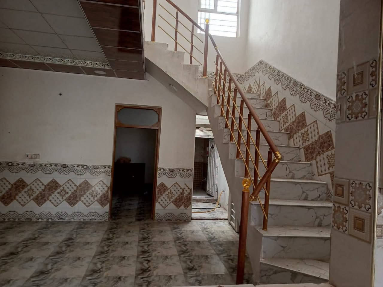 دار للبيع 150م طابقين بلنجف مقابل ملحق القريه بناء طابوق سقف صب
خط اول يبعد عن شارع الصب 80م 

بيع مستعجل سعر 80مع مجال 

للاستفسار واتساب ***********
