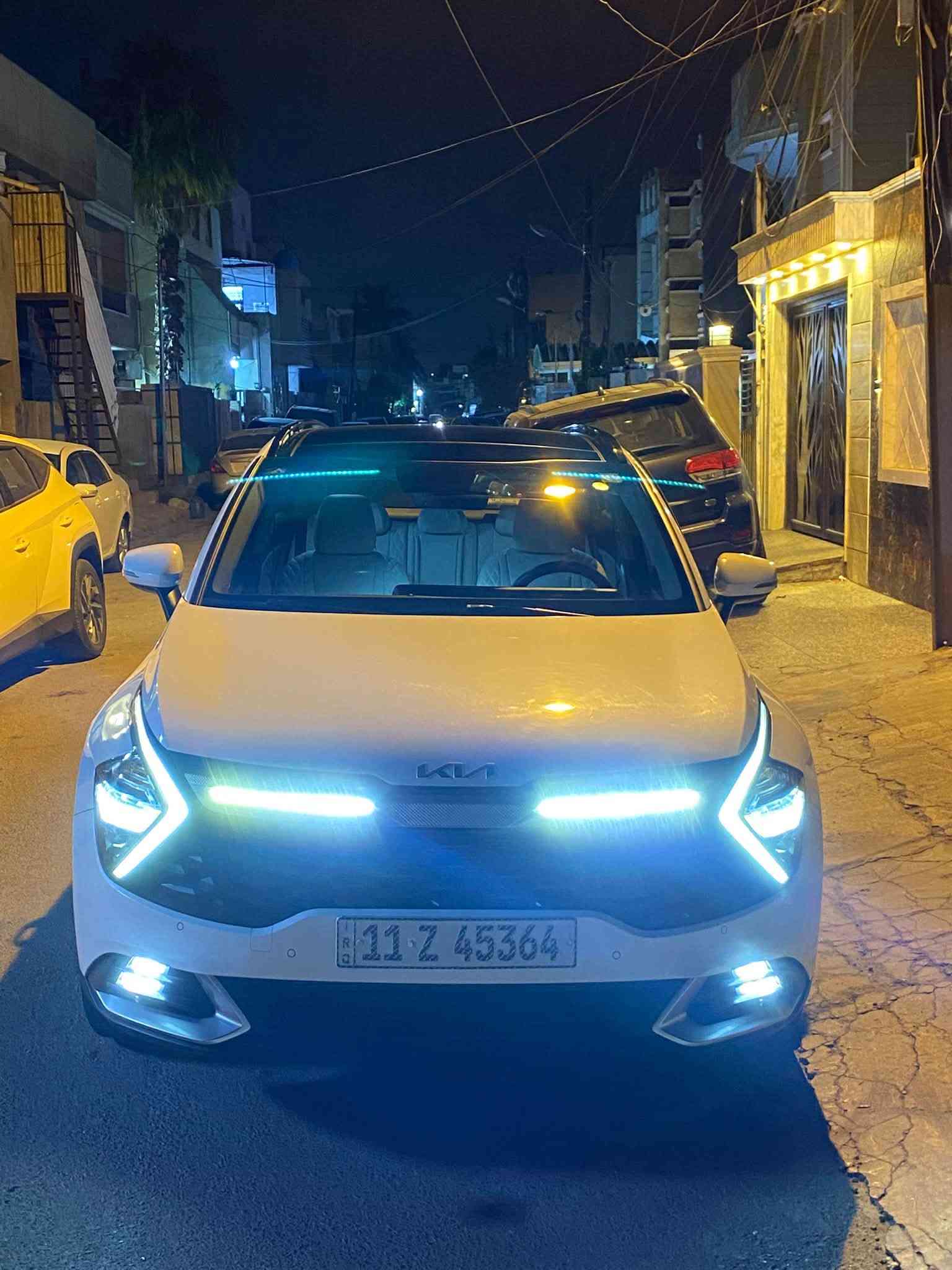 سبورتج موديل 25 خليجي ضمان كيا فول مواصفات رقم بغداد باسمي اخت الزيرو ماشيه 9 الاف 
المواصفات 
1- فتحة سقف بانوراما
2- بصمه تشغيل وابواب
3- جنطه كهرباء
4-تدفئه مقاعد والمقاعد كهرباء
5- تدفئة ستيرن وفول تحكم ستيرن وشفتات بالستيرن 
6- كروس سرعه 
7-شاشه ديجيتال متصله وابل كار بلي
8- مود درايف وهاندبريك دكمه واوتو هولد ومانع انزلاق ومانع انحدار 
9- قطعتين تبريد
10 - لايت زينون وليد وبك لايت ليد وبروجيكتر وليد بالشباك 
السياره داخل بيجي اصلي ومغلفه تغليف ب 250 الف ومكفوله السعر 229 وبيها مجال رقمي ***********
مكاني بغداد
