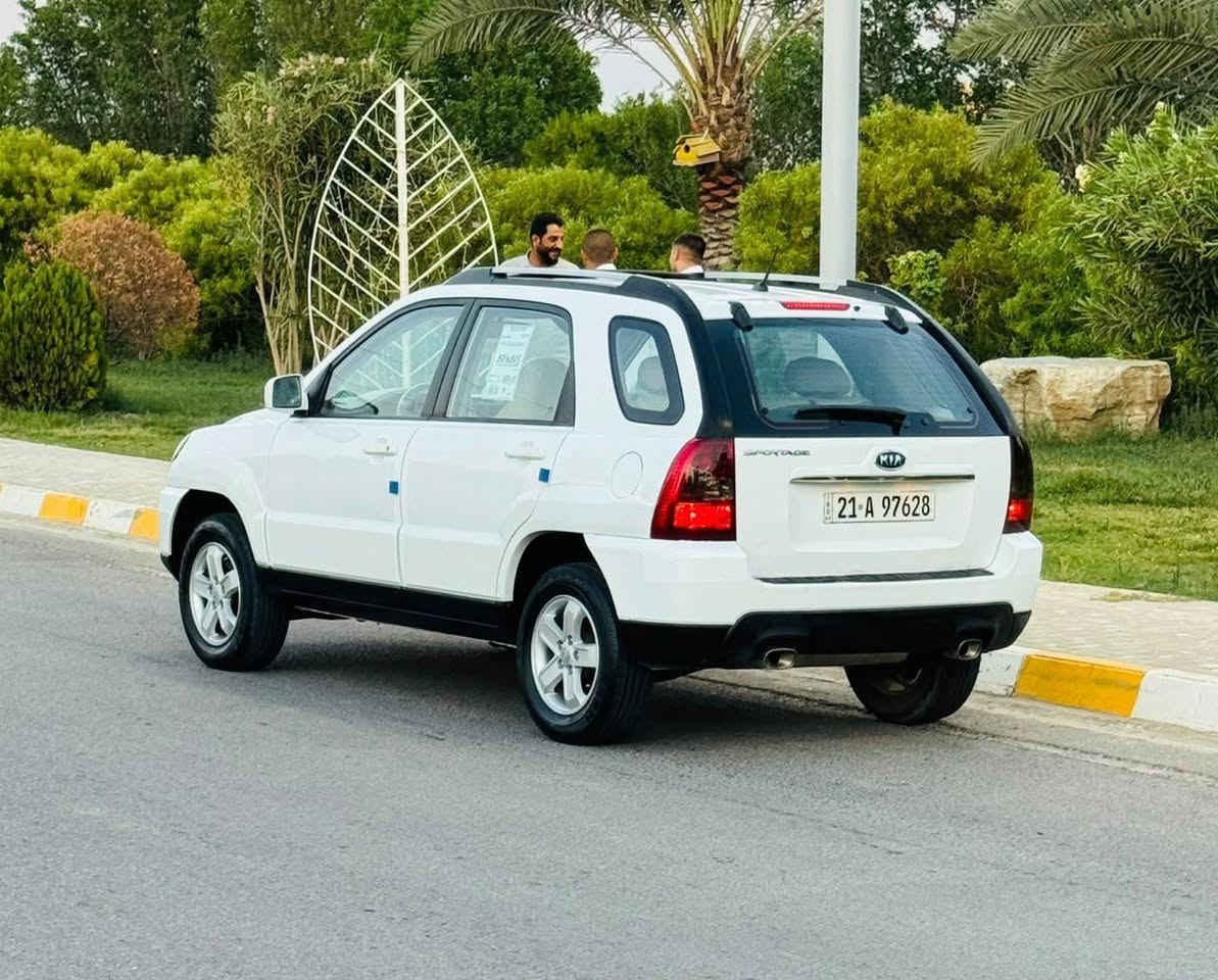 سلام عليكم اعتذر عن القسط والوعده سبورتج 2009فول مواصفات خليجي ابيض
سعر مناسب 115$مجال بسيط 
رقم سليمانيه دولي سنويه لل2030
ماشيه 200km
شرط الغرامات والتحويل بيها كابون بانزين 
⛓️‍💥محرك 2000/ ممفتوح شرط لاتبخير ولاتنقيص 
⛓️‍💥كير اتوماتيك بدون اي عيب مال بيت"
تدفئة /تبريد/كهربائيات/صدر/تايرات/كلها مكفوله 
⚒️سياره استخدام شخصي جديده برغي ما ناقصها 

⚒️سيارة كفاله عامه عدا كرتين السونار Ⓜ️

السعر 115$💸

تايرات 4️⃣ جديدة 🆕 
صدر امامي خلفي كلا جديد 🆕 
مكان السيارة صلاح الدين تكريت الديوم
رجاءً ما أقفل سعر بالتلفون تعال وتدلل 
للاستفسار
***********
***********
