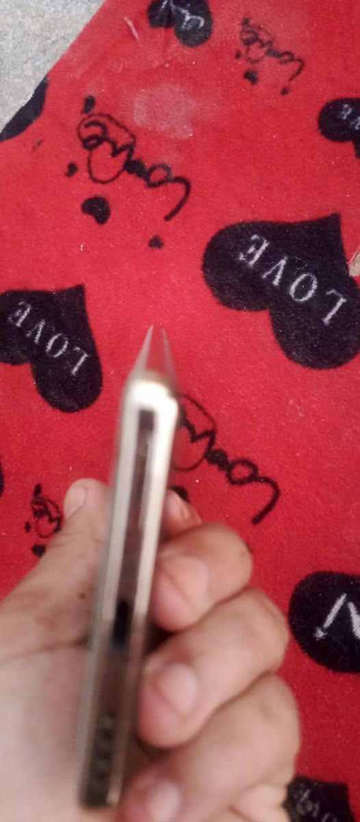 سلام عليكم  شباب تلفون البيع زيرو 30 سعر 300 وبيه مجال العنوان بروانه تل ترنثه،***********

نص مكتوب في الصور:
- Infinix HOT 40 Pro