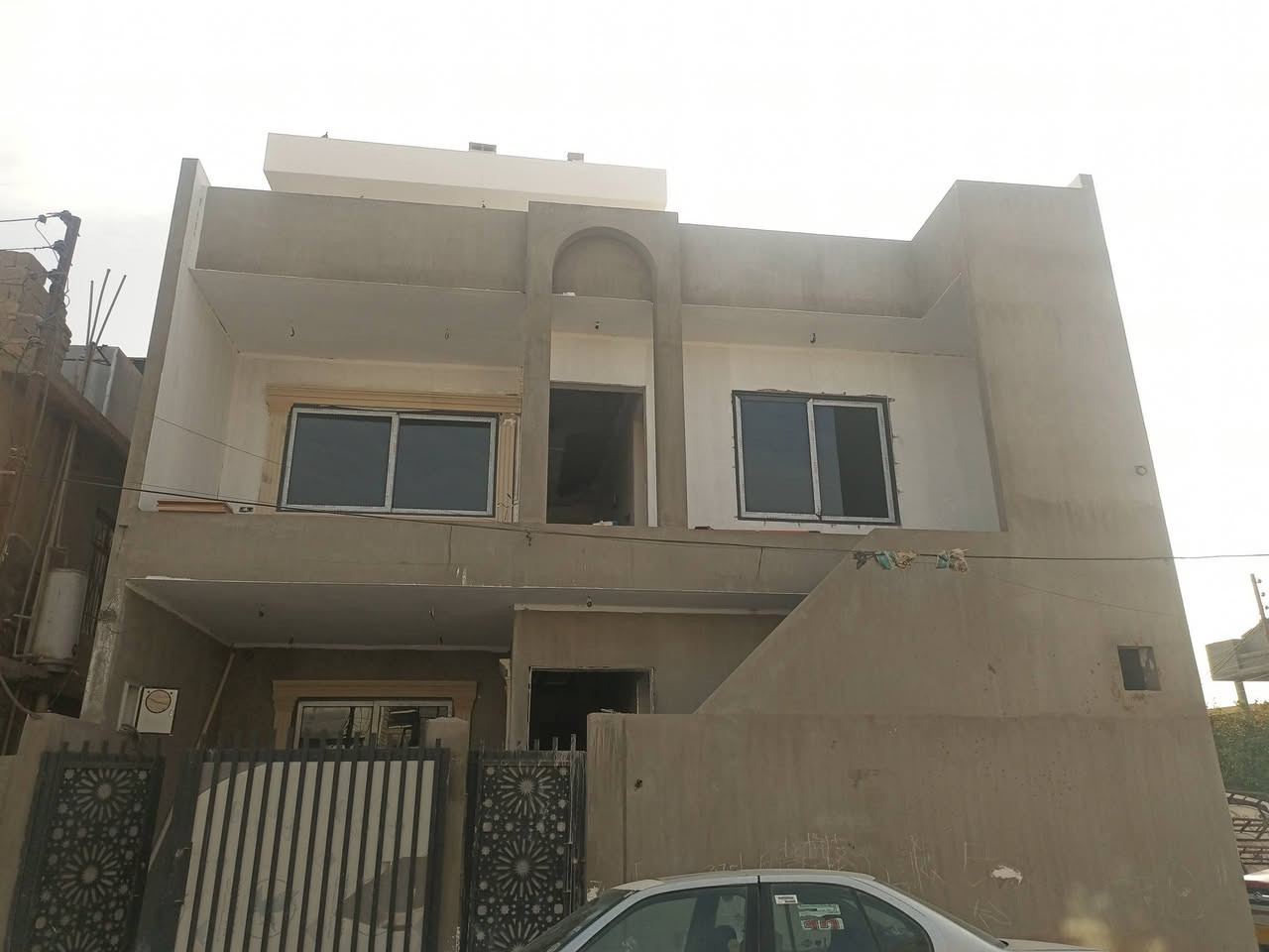 صباغ بيوت داخلي وخارجي بسعر جدن جدن مناسب بيت 100 متر داخلي وخارجي 150 الف فقط معه تصليحات داخل كركوك شغل درجه اولا 
رقم موبايل *********** بيها واتساب
