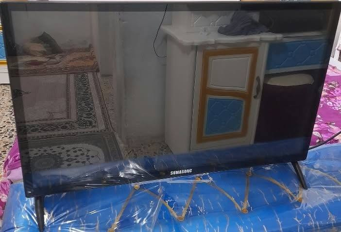 بلازما سامسونك • ٣٢ بوصة • نظيفه