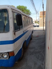 يالسلام عليكم كوسترللبيع شرط المحرك ولكير اومراوس ابكيا الاتصال رقم ال...