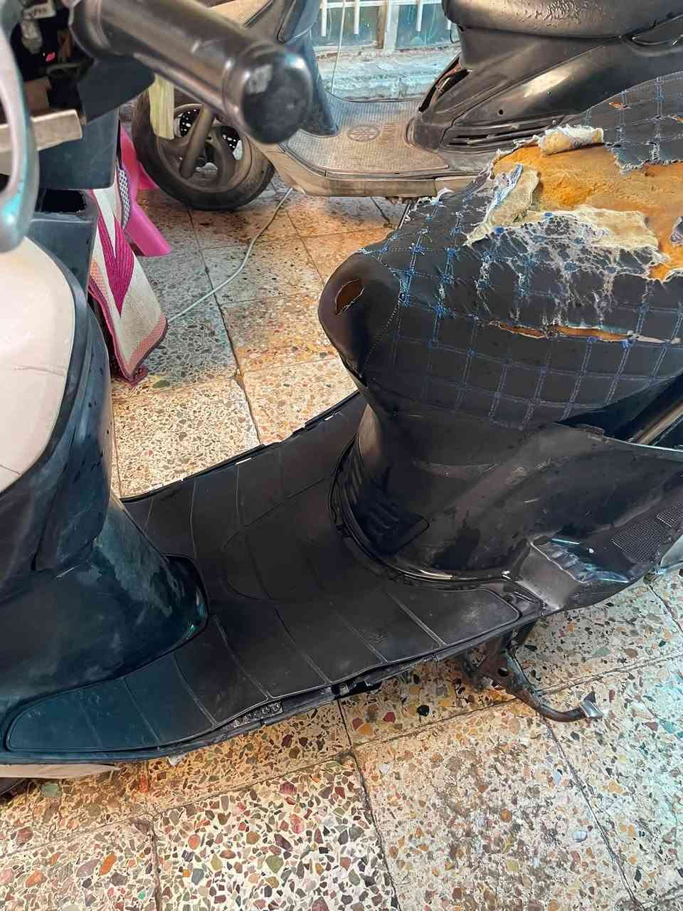 سلام عليكم دراجه سبيسي نضيفه مابيها اي مشاكل سلف هندر كهربائيات اشاير دراجه شغل ماواكفه دراجه سعر (٣٠٠) وبيها مجال بغداد الحريه    ***********

