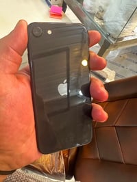 ايفون SE • ٦٤ • بطارية ٧٥٪