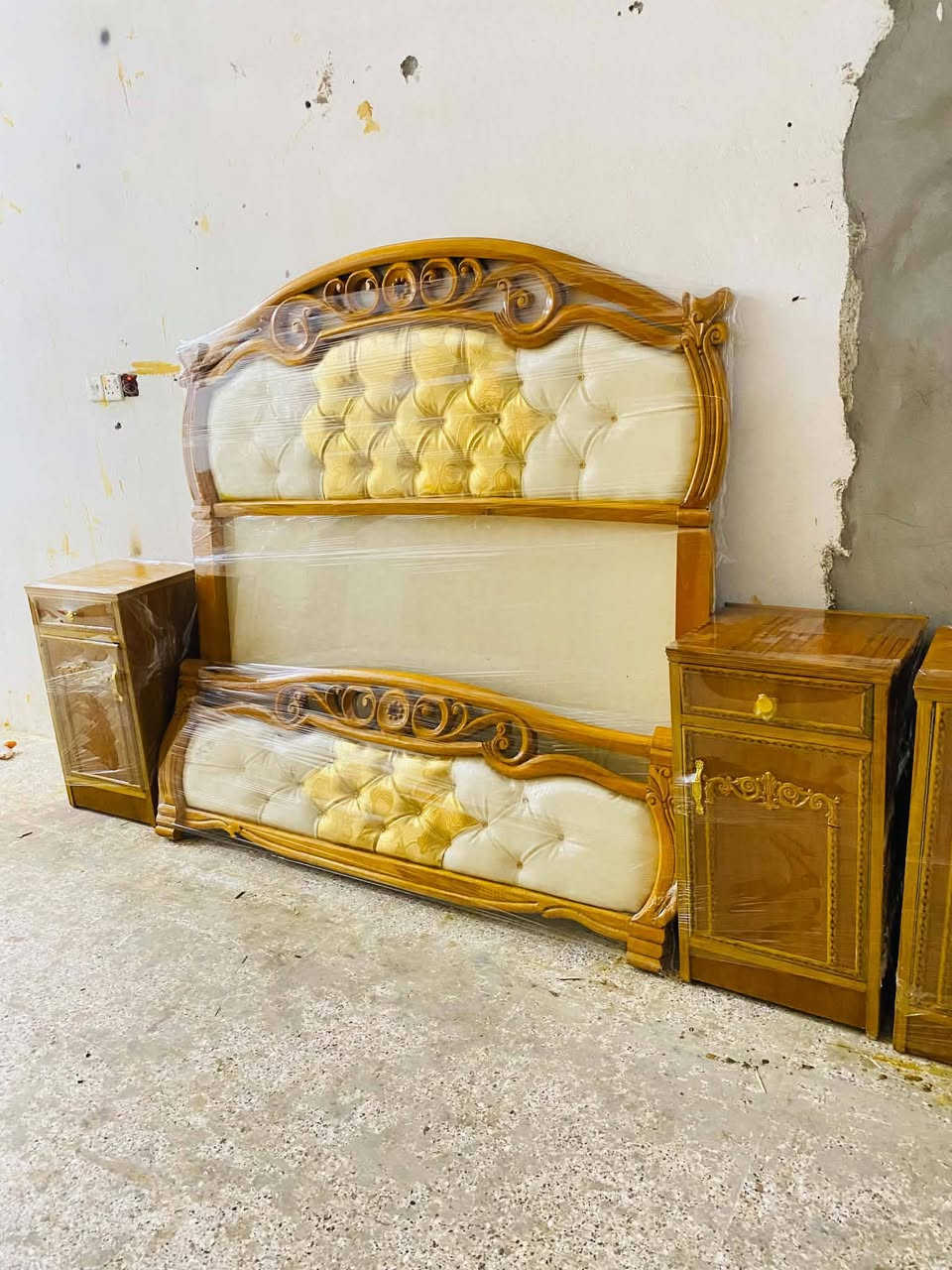 غرفة نوم • كلاسيكي ملكي • شغل زان