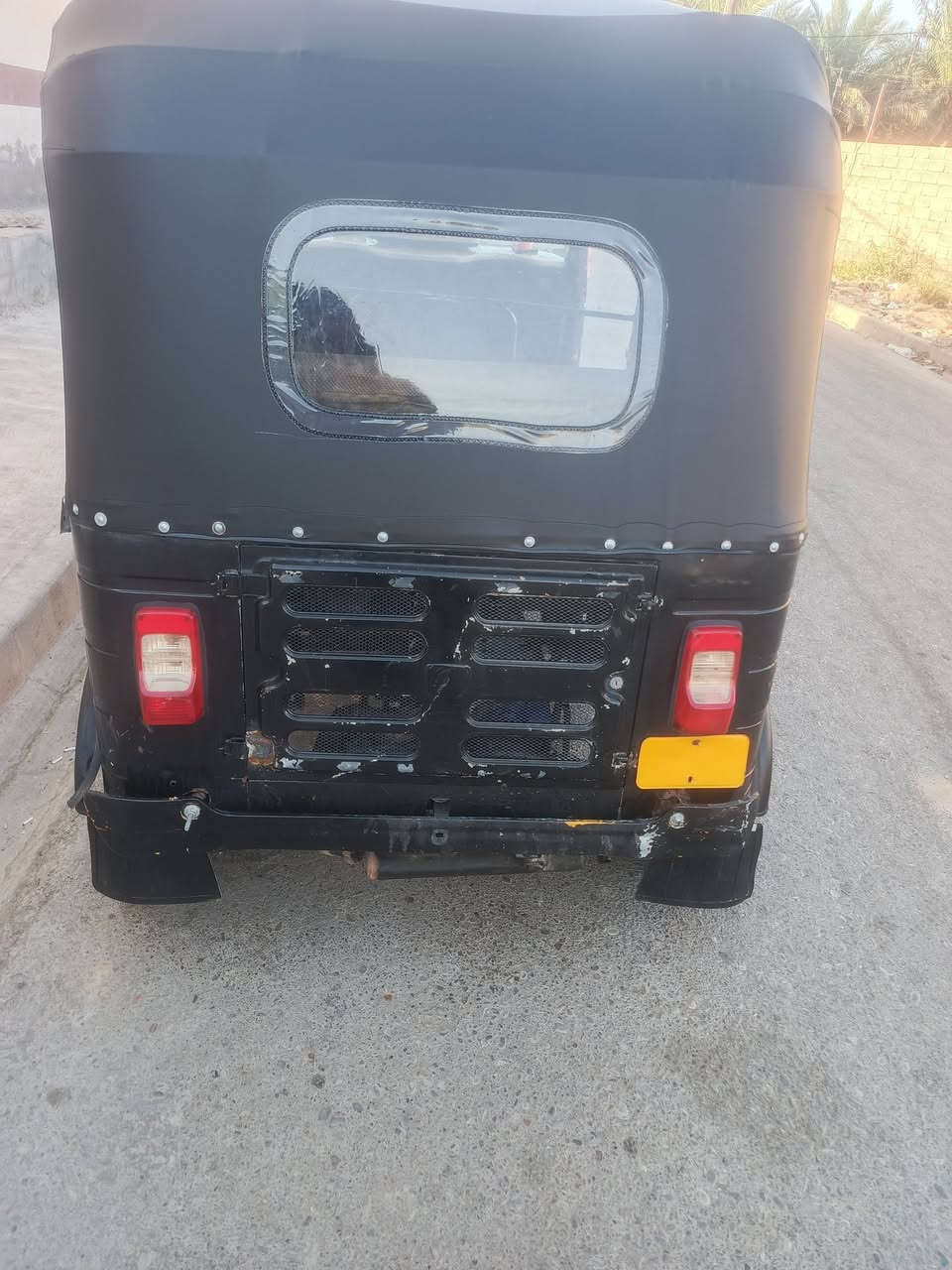 السلام عليكم 
للبيع موديل 2017 محسوبه على 2018 مثل ما واضحه بل صوره ماشي بل رقم ومستلم الهزه مالتها وشراي يتصل ويدلل للاستفسار اكثر الخاص مفتوح + واتساب ***********
