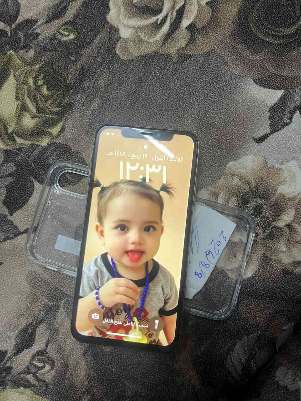 ايفون X • ٦٤ جيجا • بطاريه ١٠٠%