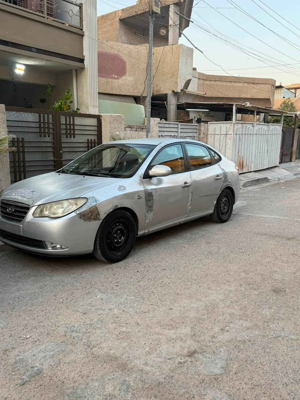 سلام عليكم !اقرا المنشور قبل لتتصل النترا مقدس خليجي موديل 2009 محرك 1600 دكشن عالي سياره بدون حادث مسمكره جاهزه بس صبغ يرادله تريد تعوفه انت بكيفك طبعا بدون صبغ بدون تبديل كله بلاد كير محرك تبريد كله جديد تخم تاير باتري مابيه اي نقص السياره باسم مره والي يشتريه لازم عقد مروري مكاني بغداد حي الجهاد السعر 68$ وبيه حك الجيه للاتصال *********** كلشي ذاكر بلمنشور غير متواجد ع النت اتصال فقط واسف ع الاطاله
