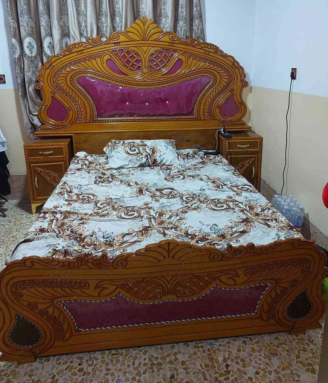للبيع غرفة نوم خشب أصل (شرط الفحص)، بحالة الجديد استخدام شهرين فقط. للتواصل: [***********].
