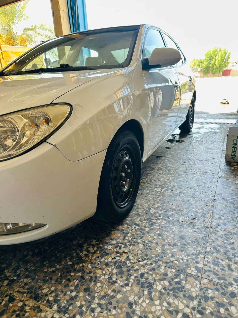 سلام عليكم النتره 2009 خليجي بيه قطعتين صبغ فقط بدون دوخل كير ومكينه 2000 وحداديه وتخم تاير مكفولات كفاله عامه اسعر 95 وبيه مجال مكاني كربلاء طوريج 

‭***********

