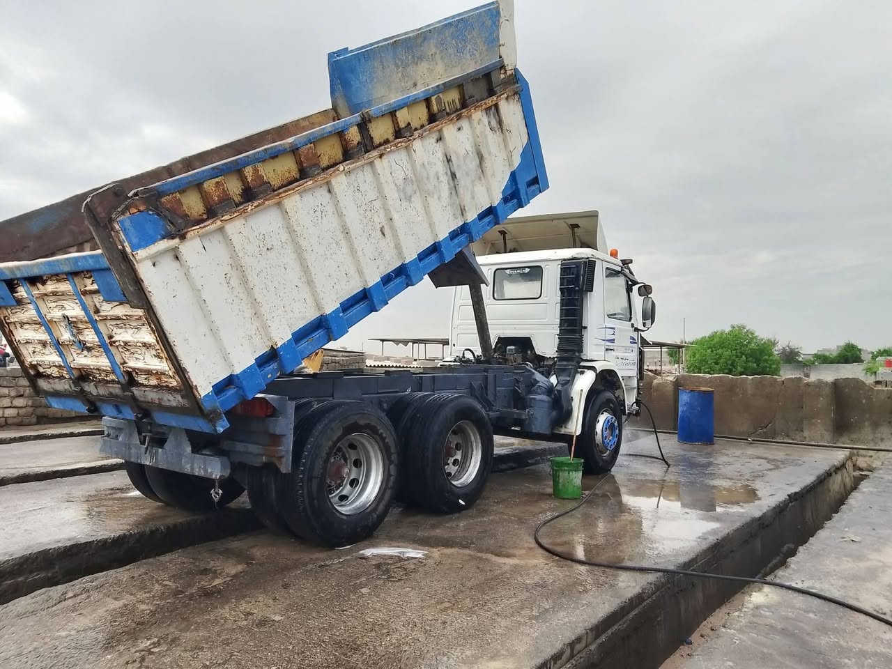 سلام عليكم
سكانيا ايف البيع 112ونص مكفول كفاله عامه شاصي ومحرك وكير وحداديه وتخم تأير رقم بصره الماني والعنوان ناصريه رقم الهاتف ***********
