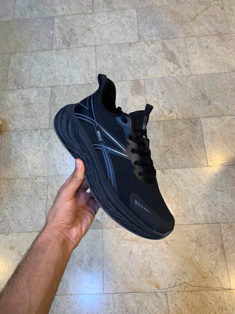 حذاء من ماركة ASICS 💥
قاعدة طبية القطعة تنلبس كاجول او سبورت
النظافة 100‎%‎ 
القياس : 41 قالب ستندر
السعر : 30،000 ✅
الي يحب يحجز القطعة هذا رقم التواصل : ***********
