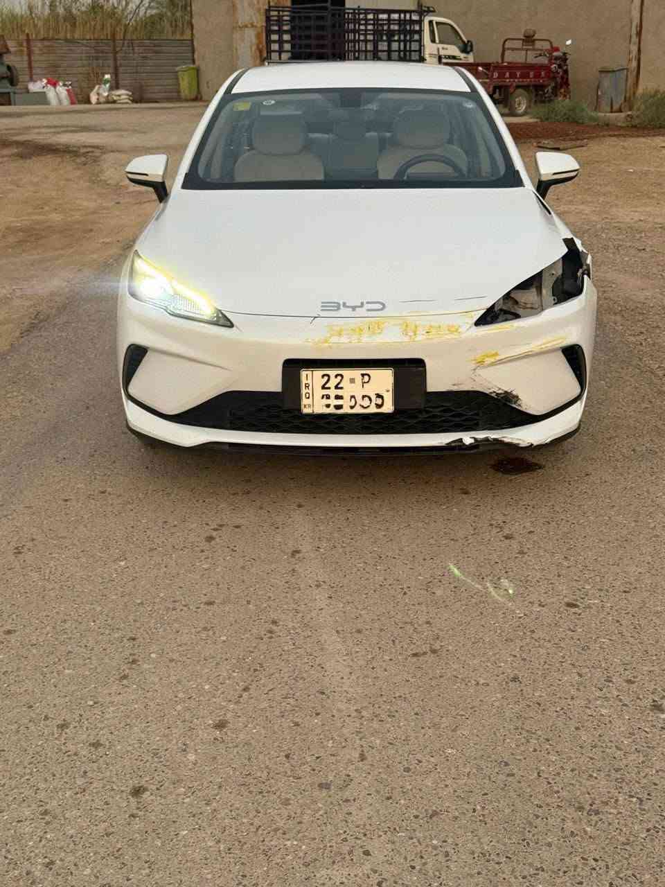 سلام عليكم
بيوايدي للبيع فقط سيل5  2025
ماشيه 46  ألف كيلو متر 
 داخل ابيض 

السعر 120 وبيها مجال 
مكاني بغداد بسماية
للاستفسار ***********
