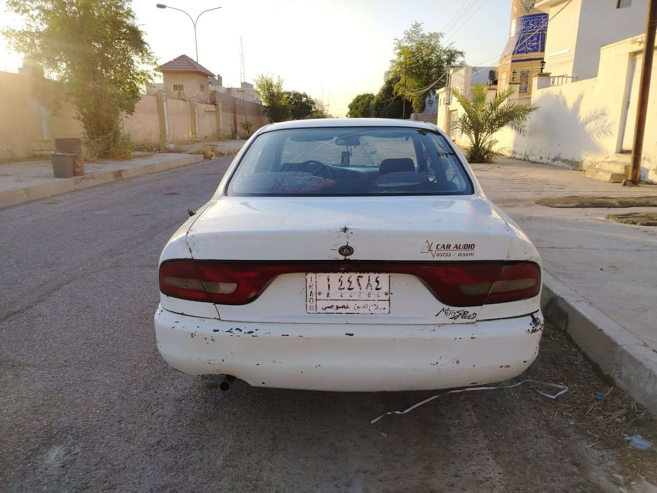 السلام عليكم اعادت النشر بسبب الوعود الكاذبه للبيع او مراوس حسب القناعه مسبوشي كلنت موديل 1993 جاهزه كير محرك تبريد تدفه صدر تايرات نص عمر كهربائية كلها شغاله كشر شوف العين بلادي  ترايك للبصره جاهزه ماتصرف عليها ربع مكان السياره تكريت الاستفسار على الرقم ***********
