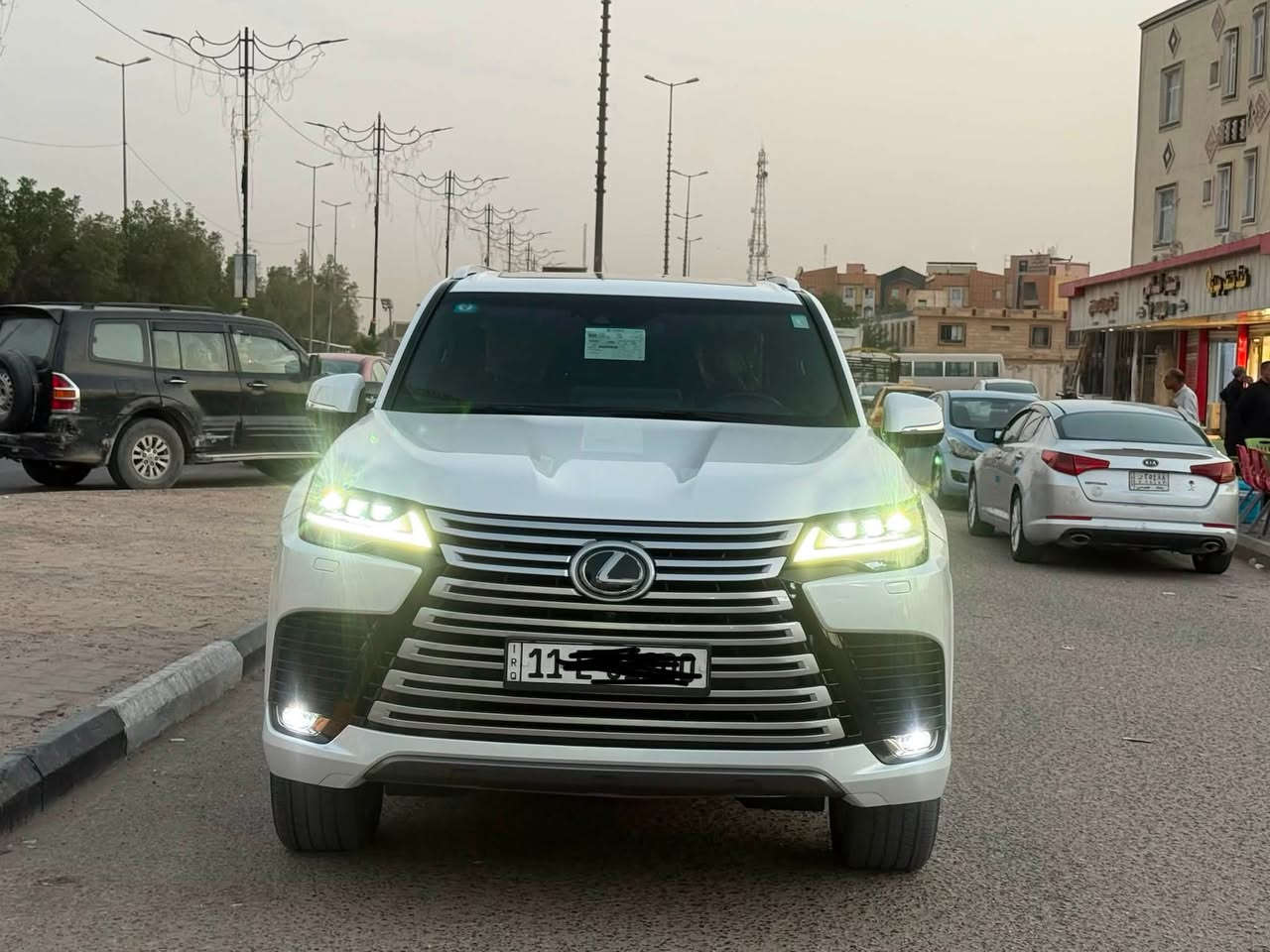 🚘 لكزس LX 2024 بلاتينيوم – Elite

🔹 الموديل: 2024
🔹 اللون: أبيض
🔹 الفئة: بلاتينيوم – Elite
🔹 العداد: 27,000 كم
🔹 الرقم: بغداد دولي
🔹 الحالة: نظيفة جداً
🔹 مكفولة كفالة عامة
🔹 فول مواصفات / أعلى فئة

✨ مواصفات وتجهيزات فخمة:
• جلد فاخر
• كراسي كهربائية مع ذاكرة
• تدفئة وتبريد المقاعد
• كراسي خلفية كهربائية
• فتحة سقف
• باب خلفي كهربائي
• بصمة وتشغيل ذكي
• كاميرا 360°
• حساسات أمامية وخلفية
• رادار أمامي
• مراقبة النقطة العمياء
• شاشة ونظام ملاحة
• Head-Up Display
• مقود كهربائي مع تدفئة
• تشغيل عن بُعد
• نظام تعليق هوائي
• إضاءة LED
• 12 وسادة هوائية
• مواصفات خليجية
• السيارة بحالة ممتازة
• ⁠المكان السماوه المركز المدينه 
• ⁠علما بيع مستعجل مستعجل 
• ⁠للاستفسار ***********
