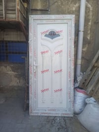 باب بلاستك اصلي • ارتفاع ٢٠٠ • عرض ٩٠