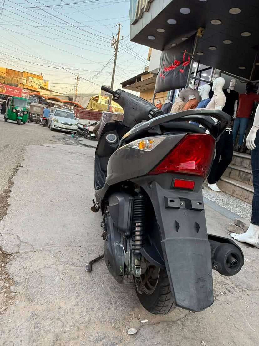 دراجة ماكس ثعلب للبيع نضيفه كلش اخذها لاي فيتر يعجبك شلعه ومعدل كهربائياتها شغاله كلهن سعرها 650 الف وبيها مجال بسيط مكاني الدورة رقمي ***********
