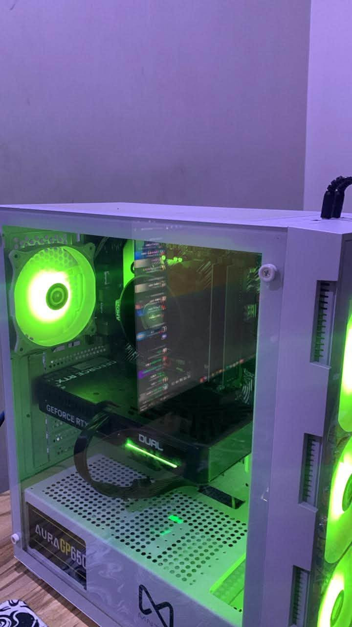 المعالج (CPU): AMD Ryzen 5 5600X BOX
كارت الشاشة (GPU): Nvidia RTX 5060

 اللوحة الأم (Motherboard): Asus Prime B450M-A II

 الذاكرة العشوائية (RAM): 16GB

 التخزين (Storage): 512GB M.2 NVMe SSD

 مزود الطاقة (Power Supply): GAMDIAS AURA GP650 650W 80+ PLUS BLACK

 الشاشة (Monitor): Dahua 180Hz 

 الكيس (Case): Mntob White مع 4 مراوح (4Fan)

السعر : 1100 (مليون وميه)
المكان : اربيل
رقم تواصل : ***********

