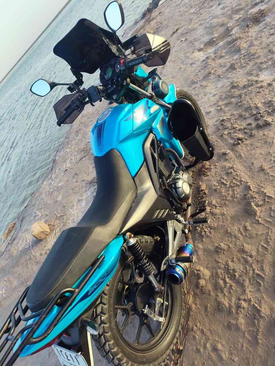 السلام عليكم دراجه Rk موديل 2024 طالعه ب 2025 بشهر الخامس الدراجه ماشيه 15 الف معدل عليه كلجات رياضيه+ درع ابو الجيوب الدراجه كفاله من كلشي ما مفتوح بيه اي شي بس كلجات مخلي اله رياضي رقمه اربيل رايده 2300 وبيه مجال لشراي يدلل رقمي *********** مكاني كرمة علي مقابيل جامعة الكرمة
