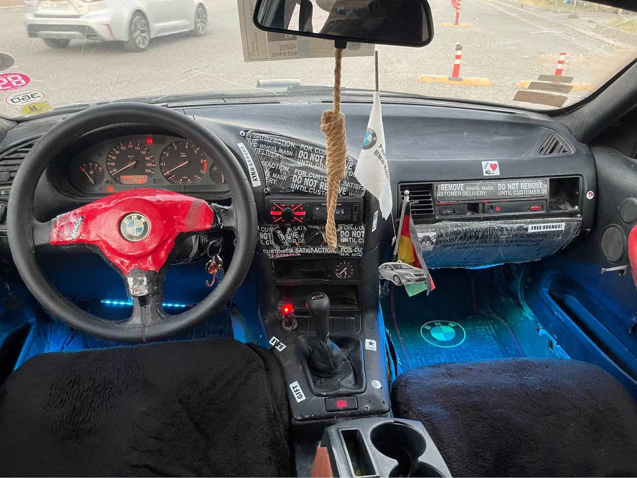 *********** 
١٤گەڵا کەمئک معامەلە 
Bmw1992 
520گئر عادي   
گێرو مەکەیەنە بە شەرت تەقەو ڕرەقە بە شەرت  باتری تازیە کارەبای بە شەرت بێ دەعمو لێ دراویە  ئاڕمی بلاستیک بە شەرتی ئەوەلیات  شوێن سلێمانی Singapore
