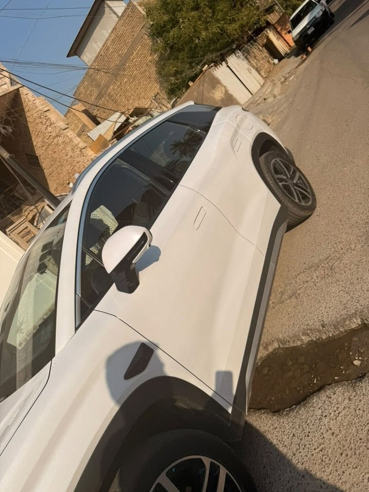 سونك ال ١٣ كاميرا بطارية ١٢٠ ماشية ١٣،٥٠٠ الحساس مال دعامية نكسرت فيشه مالته ف بريك الطوارئ وكف عندي بس لازم حساس جديد يتبدل  حطيت صورتة 
السعر ٢٩ ونص
***********
