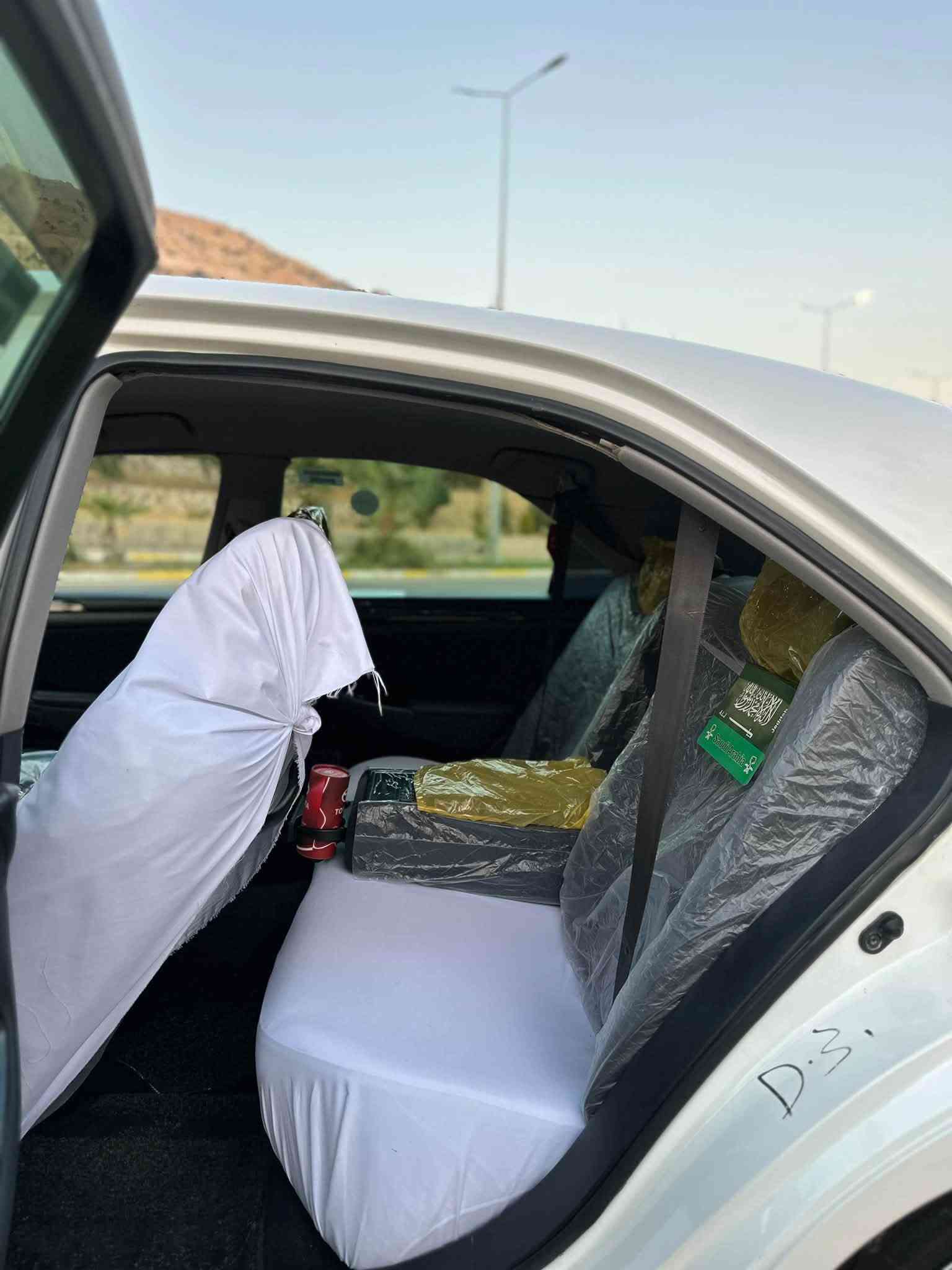 سەرەتا بەناوی خوای گەورە توێتا کروان شاهینە بۆ فرۆشتن براوە براوە ١٨٠گێڕ گەورەی مەکینە بجوک کۆدی بۆ کراوە 📃 مۆدیل ٢٠٠٧بەسمە رەساسی 📦ئاوینە ئیشارەت سوکان حەیزەران تەبریدو گێرو مەکینە بەشەرتی وەستا🧑‍🔧جاور ویلو تایەی لۆکی لەژێرە🛞 سەقف بۆیاخو دەعمو لێدراو کەڤەر گۆراو بەشەرت سەیارەکە ڕوعبێک مەسرەفی تێدا نیە دعامی پێشەوە بۆ دواوە بەشەرت بۆ زانیاری زیاتر پیوەندی بکە***********.   ***********
