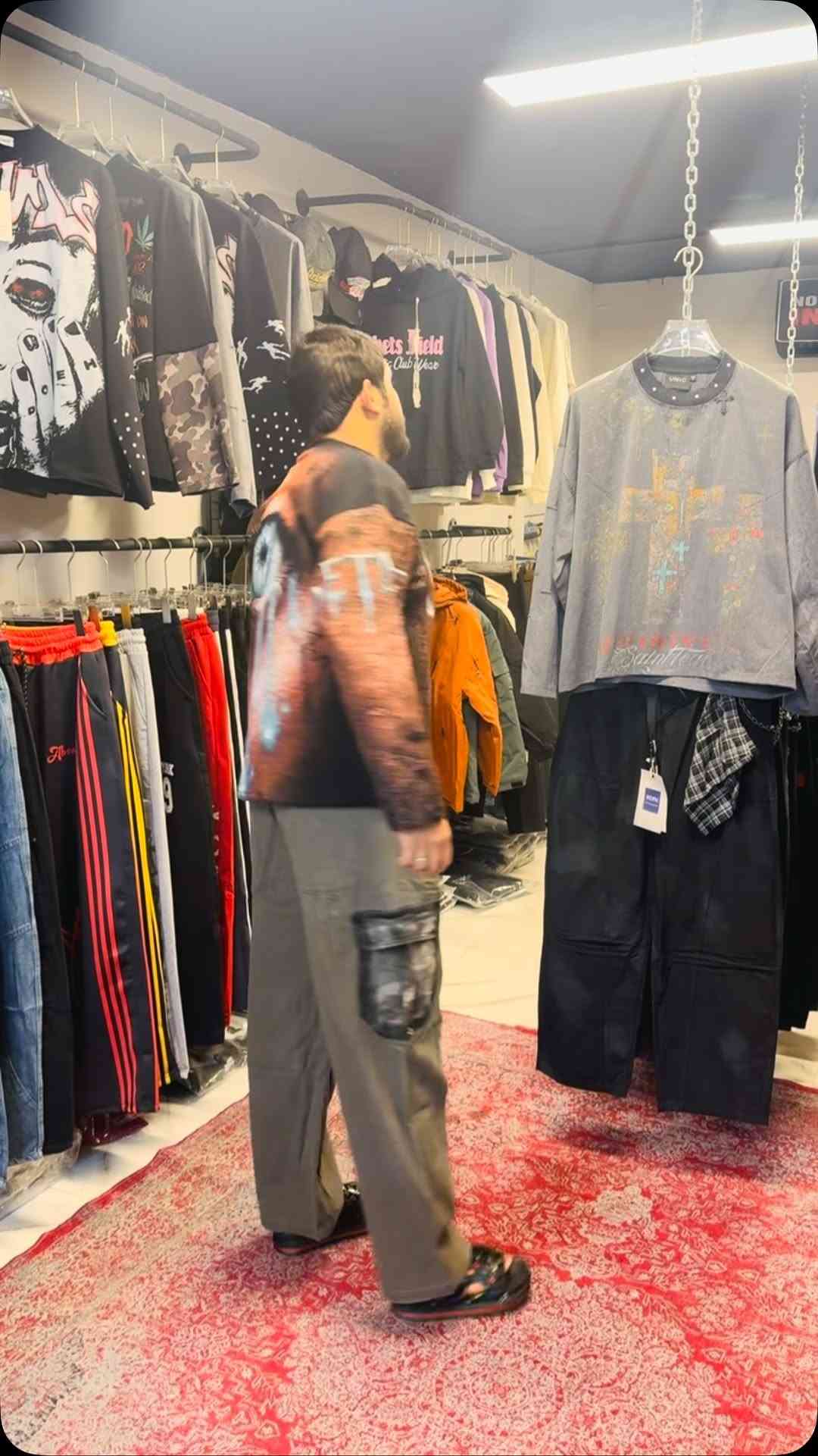ملابس