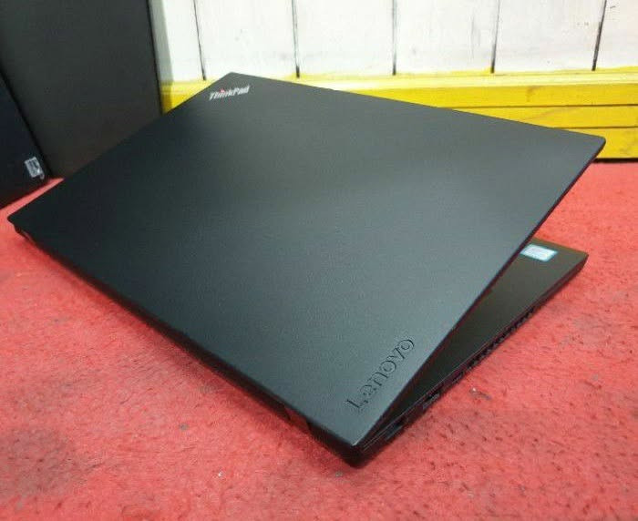 لينوفو T480 • شاشة لمس • كور i7-8565U