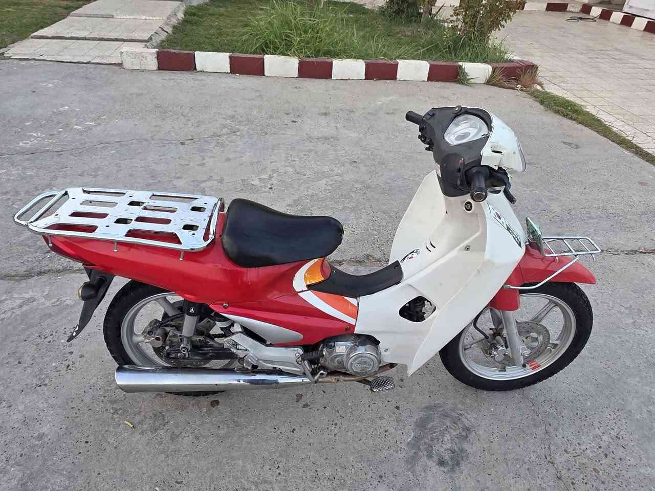 للبيع موديل 2015 السعر ٥٥٠
***********
