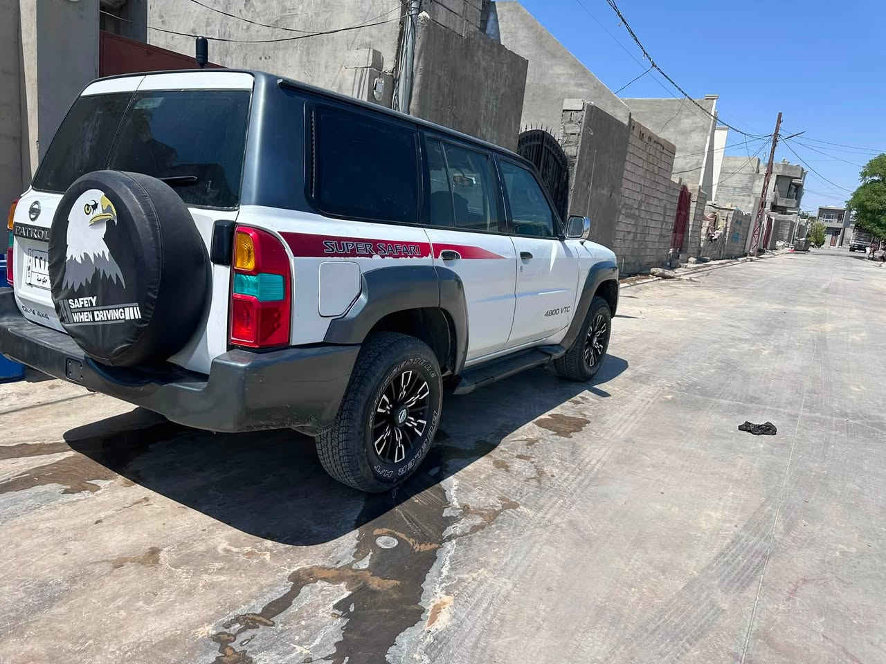 للبيع نيسان باترول سفاري مزاد الداخلية موديل ٢٠٠٨ محرك ٤٨٠٠ اوتوماتيك ماشية ١٦٠ الف السيارة جاهزة محرك كير تبريد كهربائيات تخم اطارات السعر ٨٥ بيه مجال حك الجيه فقط ***********

