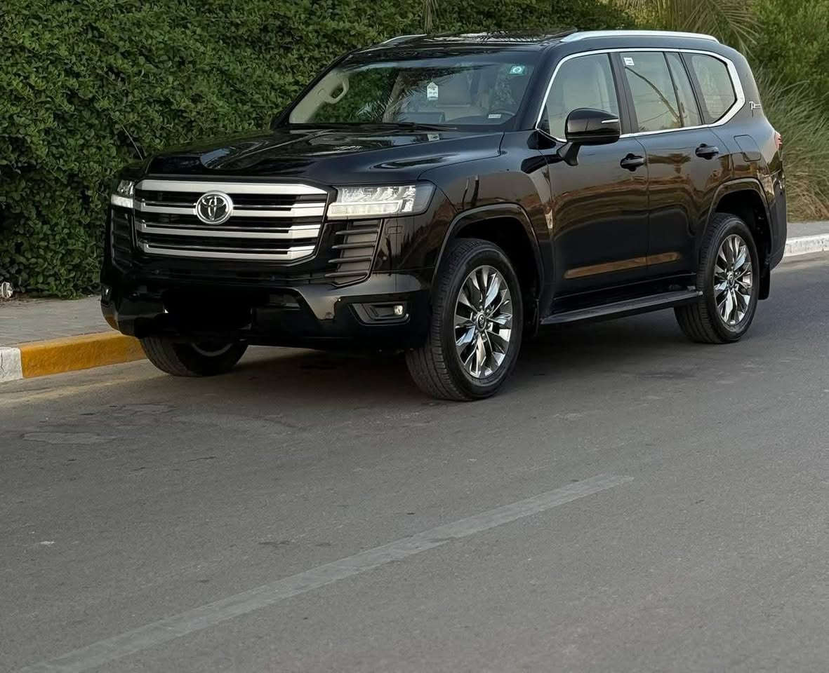 لاندكروز 2022 GxR الساز  ماشية68الف  رقم اربيل بأسمي سنوية
نضيفة

بمعنى الكلمة و مگفولة من جميع نواحي الحمدلله 

مواصفات فول 

كشنات جلد بيجي 

و داخل مطعم بصاج 

فتحة

كشنات تدفى تبريد

شاشات خلفية 

مكاني نينوئ مركز المدينة

 رايدهة 605 ورقة 

رقم الهاتف ‏‪***********‬‏
